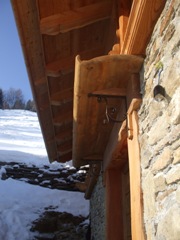 Porta di una baita, clicca per ingrandire.
