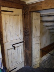 Taverna Hotel Grigna di Mandello del Lario: porta, clicca per ingrandire.