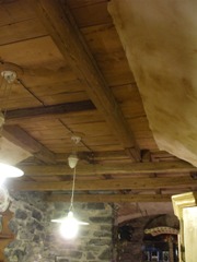 Taverna Hotel Grigna di Mandello del Lario: soffitto.